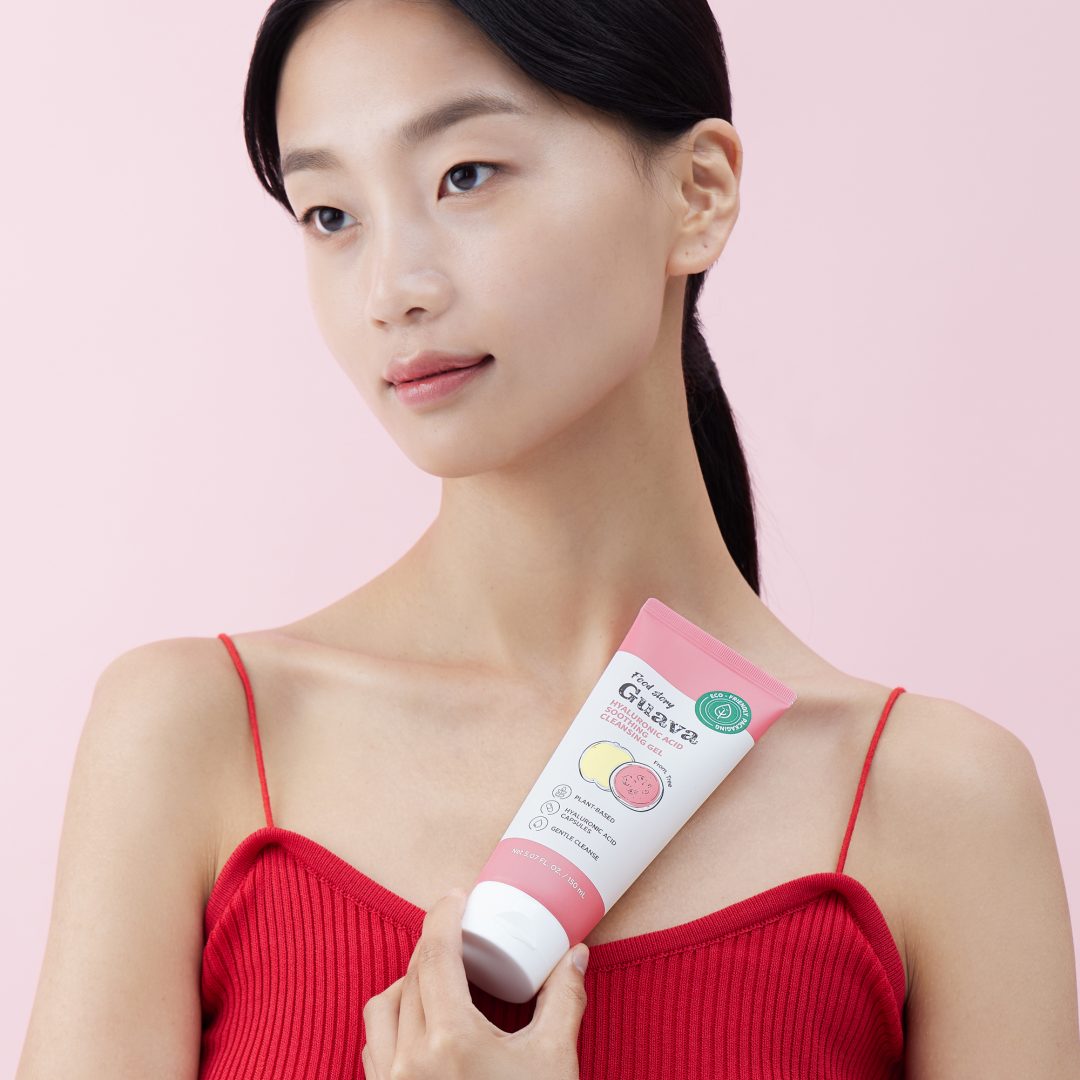 GUAVA HYALURONIC ACID SOOTHING CLEANSING GEL_04