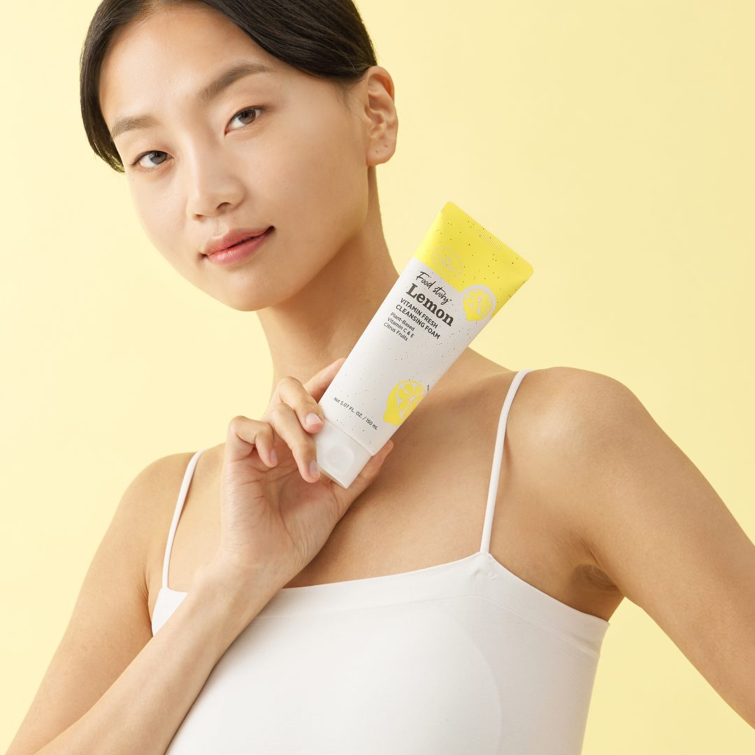 LEMON VITAMIN FRESH CLEANSING FOAM_04